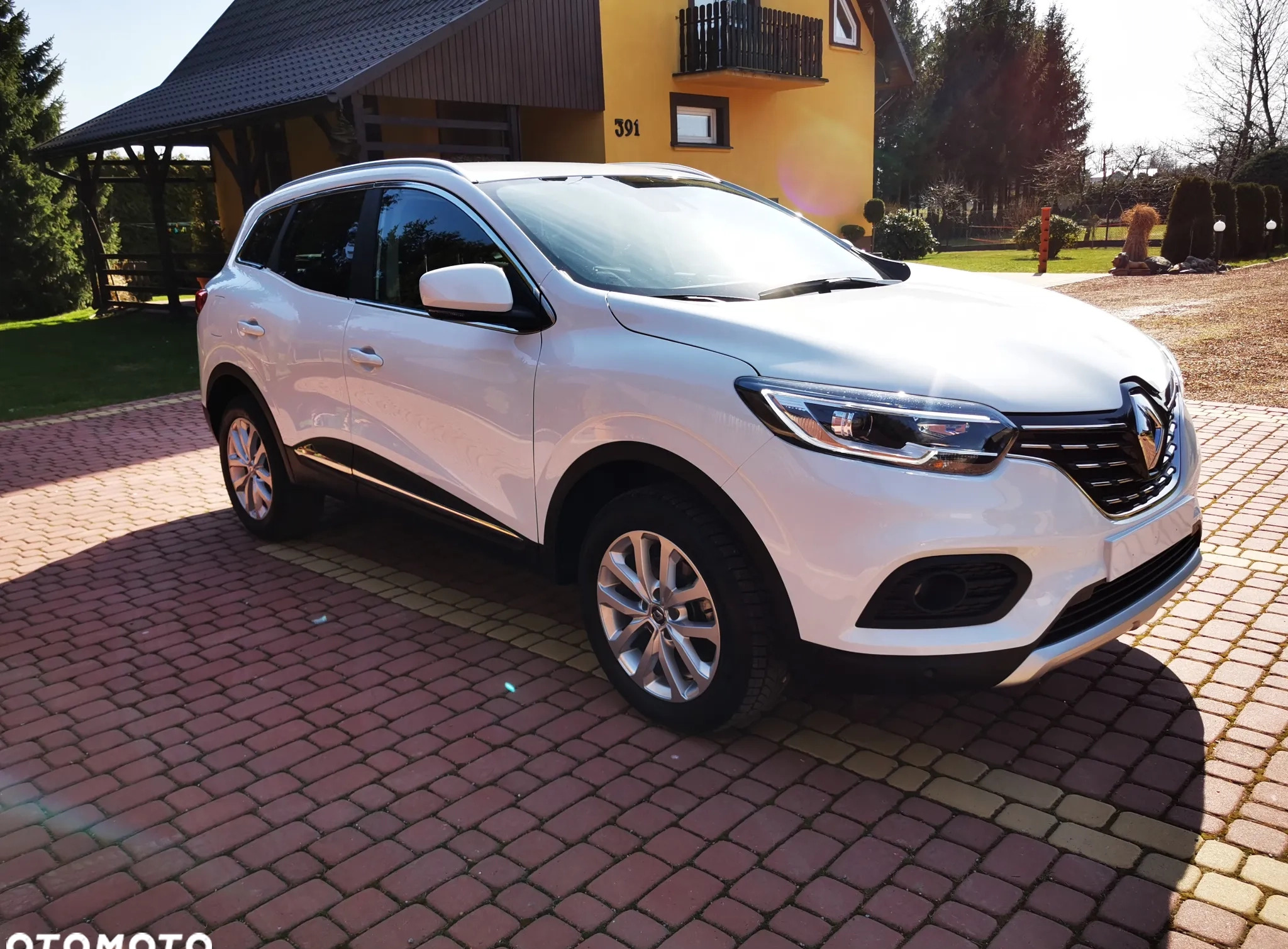 Renault Kadjar cena 64900 przebieg: 31400, rok produkcji 2019 z Rzgów małe 172